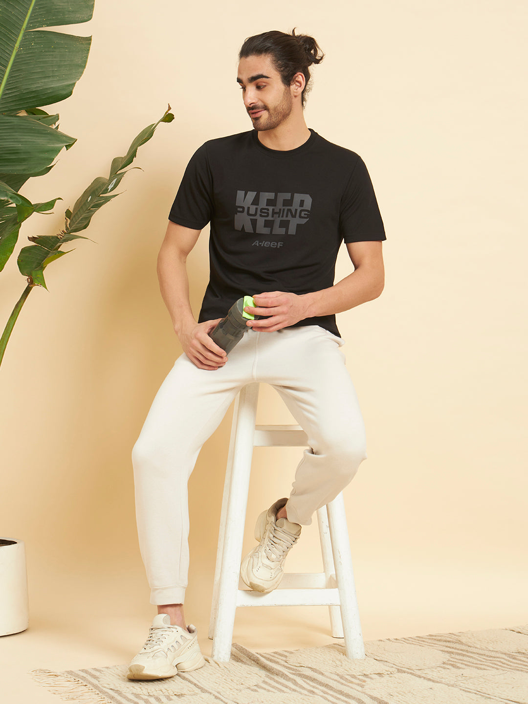 Black Keep Pushing Active Wear